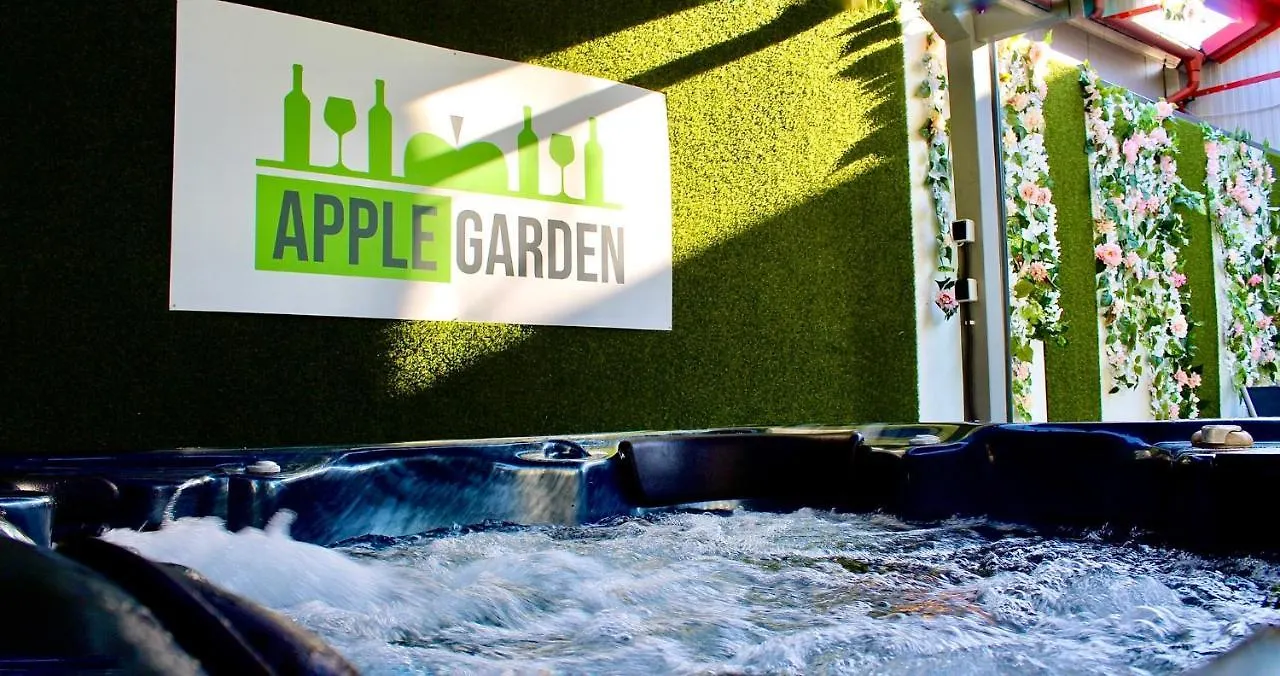Applegarden Villa Debrecen