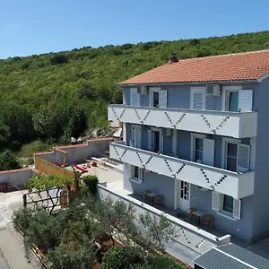 https://lr-apartmani.primorje-gorskikotar.com
